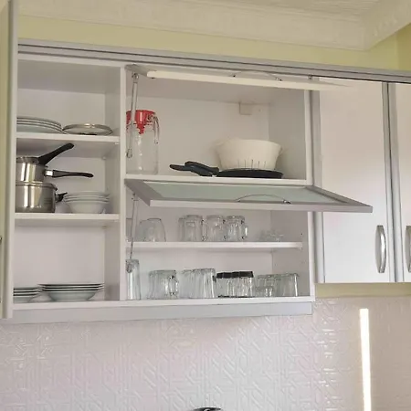 Apartment Theodora *